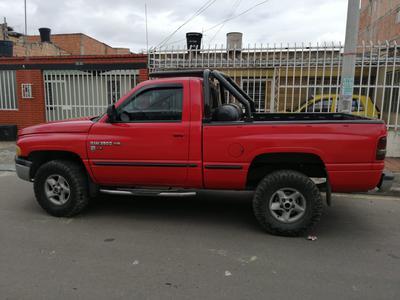 Dodge RAM • 2003 • 257,000 km