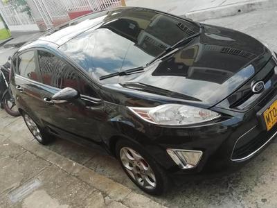 Ford Fiesta • 2013 • 82,000 km