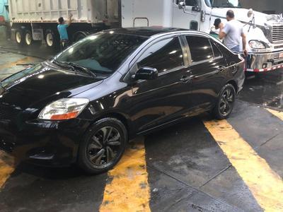 Toyota Yaris • 2010 • 190,000 km