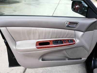 Toyota Camry • 2005 • 238,000 km