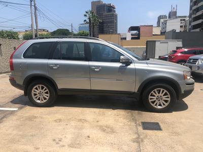 Volvo XC90 • 2008 • 174,000 km