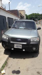 Ford Escape • 2007 • 99,999 km