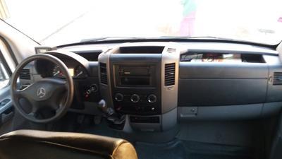 Mercedes-Benz 310 Van • 2014 • 180,000 km