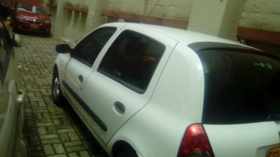 Renault Clio • 2007 • 93 km