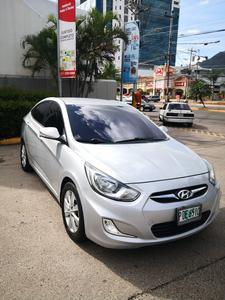 Hyundai Accent • 2012 • 131,000 km