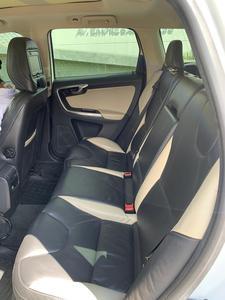 Volvo XC60 • 2013 • 80,000 km