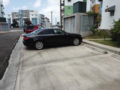 Audi A4 • 2012 • 120,000 km