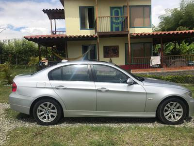 BMW i3 • 2007 • 117,000 km
