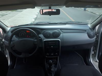 Renault Logan • 2015 • 43,000 km