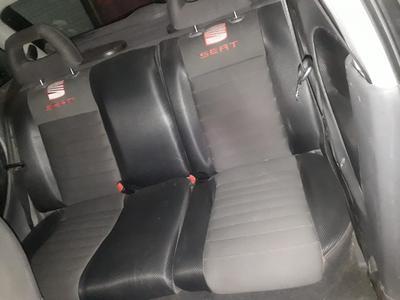 Seat Ibiza • 2002 • 250,000 km