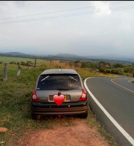 Renault Clio • 2004 • 200,000 km