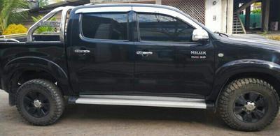 Toyota Hilux • 2010 • 40 km