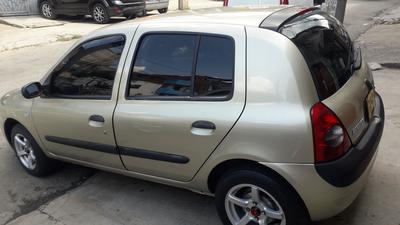 Renault Clio • 2004 • 146,000 km