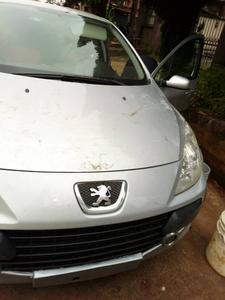 Peugeot 307 • 2007 • 2,007 km