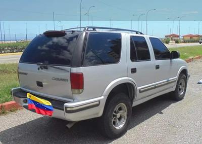 Chevrolet Blazer • 2001 • 280,000 km