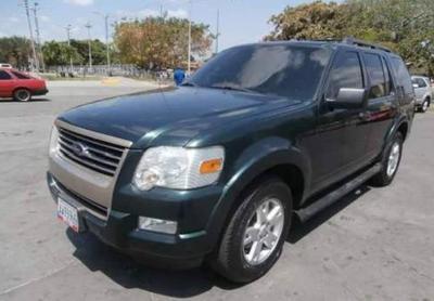 Ford Explorer • 2008 • 200,000 km