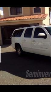 Chevrolet Suburban • 2007 • 170,000 km