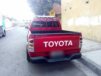 Toyota Hilux • 2007 • 275,825 km