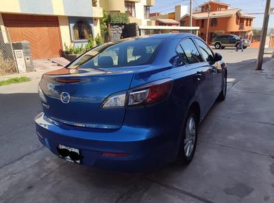 Mazda 3 • 2014 • 45,000 km