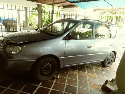 Kia Carens • 2002 • 212,000 km