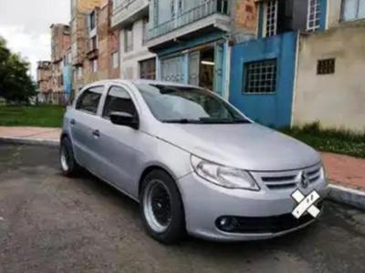 Volkswagen Gol • 2011 • 90,000 km