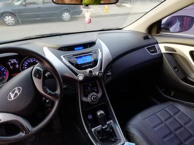 Hyundai Elantra • 2013 • 97,000 km