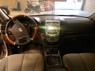 Hyundai Santa Fe • 2011 • 135,000 km