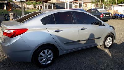 Hyundai H200 • 2015 • 75,000 km