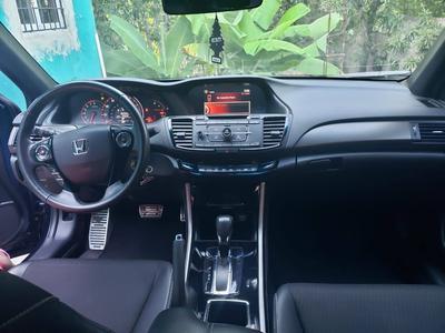 Honda Accord • 2017 • 30,000 km