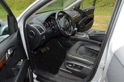 Audi Q7 • 2008 • 76,000 km