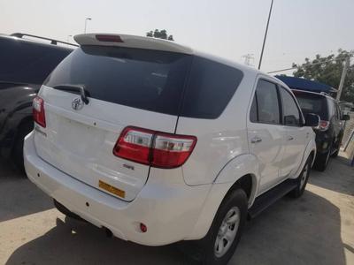 Toyota Fortuner • 2010 • 77,000 km