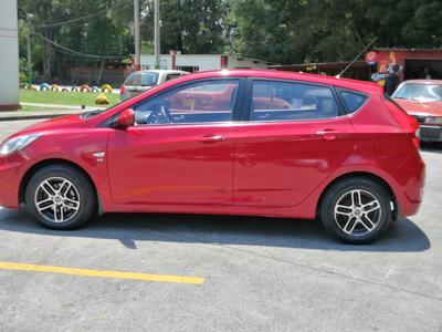 Hyundai Accent • 2012 • 107,000 km
