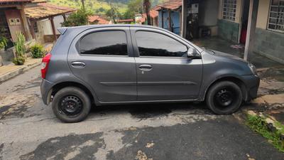 Toyota Etios • 2015 • 175,000 km