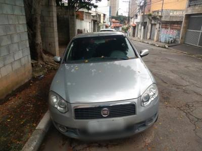 Fiat Palio Weekend • 2010 • 60,000 km