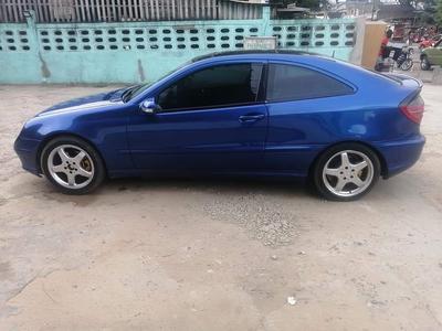 Mercedes-Benz C • 2003 • 52,000 km