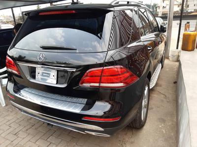 Mercedes-Benz GLE • 2016 • 45,000 km