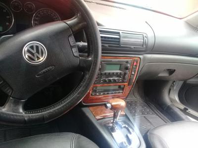 Volkswagen Passat • 2002 • 119,000 km