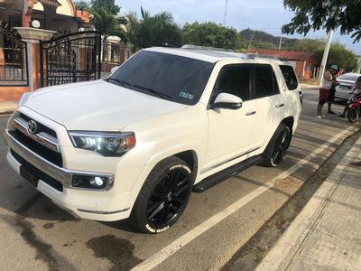 Toyota 4 Runner Limited • 2015 • 39,000 km