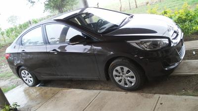 Hyundai Accent • 2017 • 123,324 km