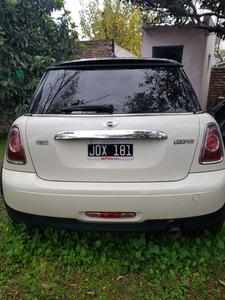 MINI Cooper • 2011 • 125,000 km