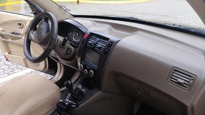 Hyundai Tucson • 2009 • 195,000 km