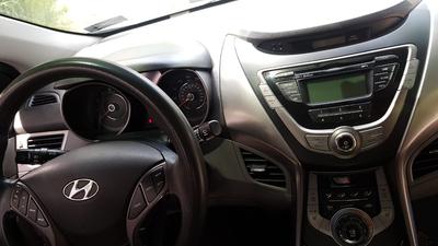 Hyundai Elantra • 2013 • 129,127 km