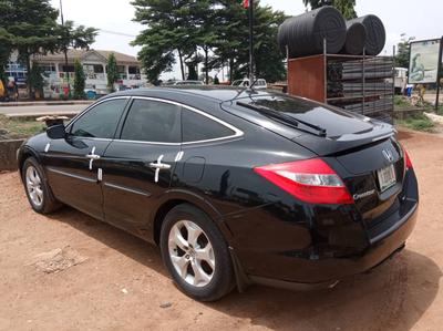 Honda Accord • 2012 • 120,000 km