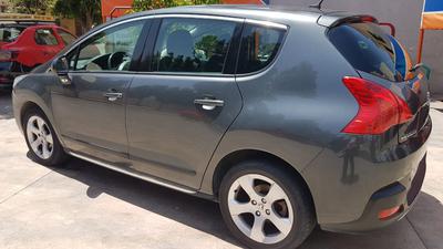 Peugeot 4008 • 2013 • 104,000 km