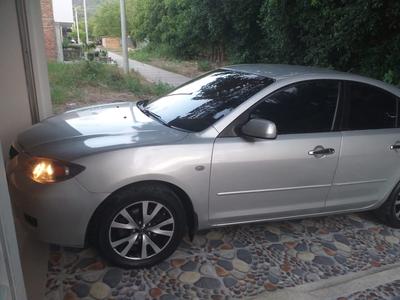 Mazda 3 • 2008 • 140,000 km