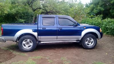 Nissan Frontier • 2007 • 216,000 km