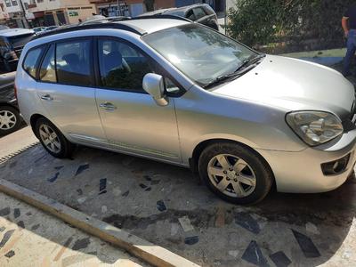 Kia Carens • 2009 • 250,000 km