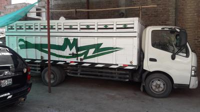 Hino Dutro • 2013 • 85,000 km