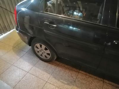 Dodge Attitude • 2011 • 170,000 km