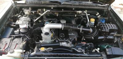 Nissan Frontier • 2009 • 250,000 km